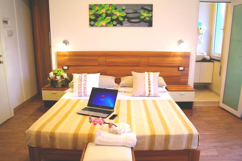Hotel Spiaggia Marconi 리미니 외부 사진