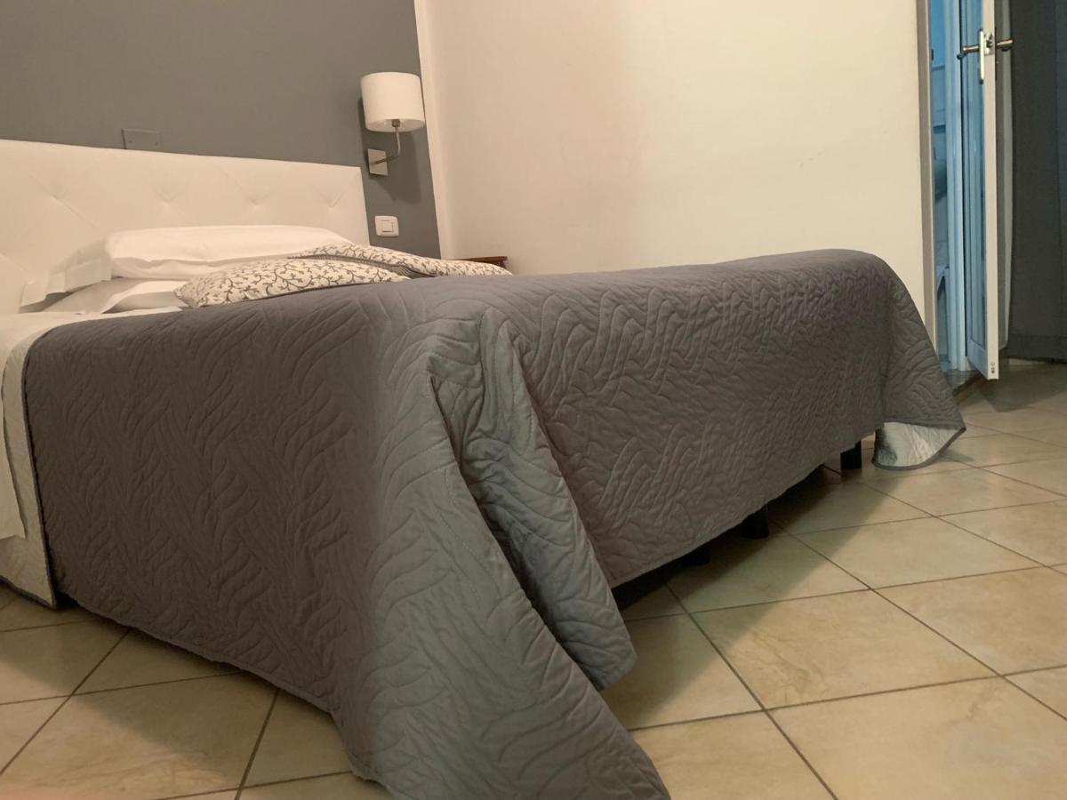 Hotel Spiaggia Marconi 리미니 외부 사진
