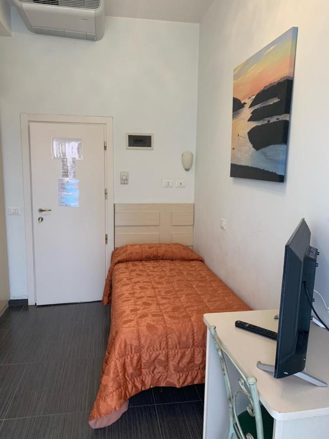 Hotel Spiaggia Marconi 리미니 외부 사진