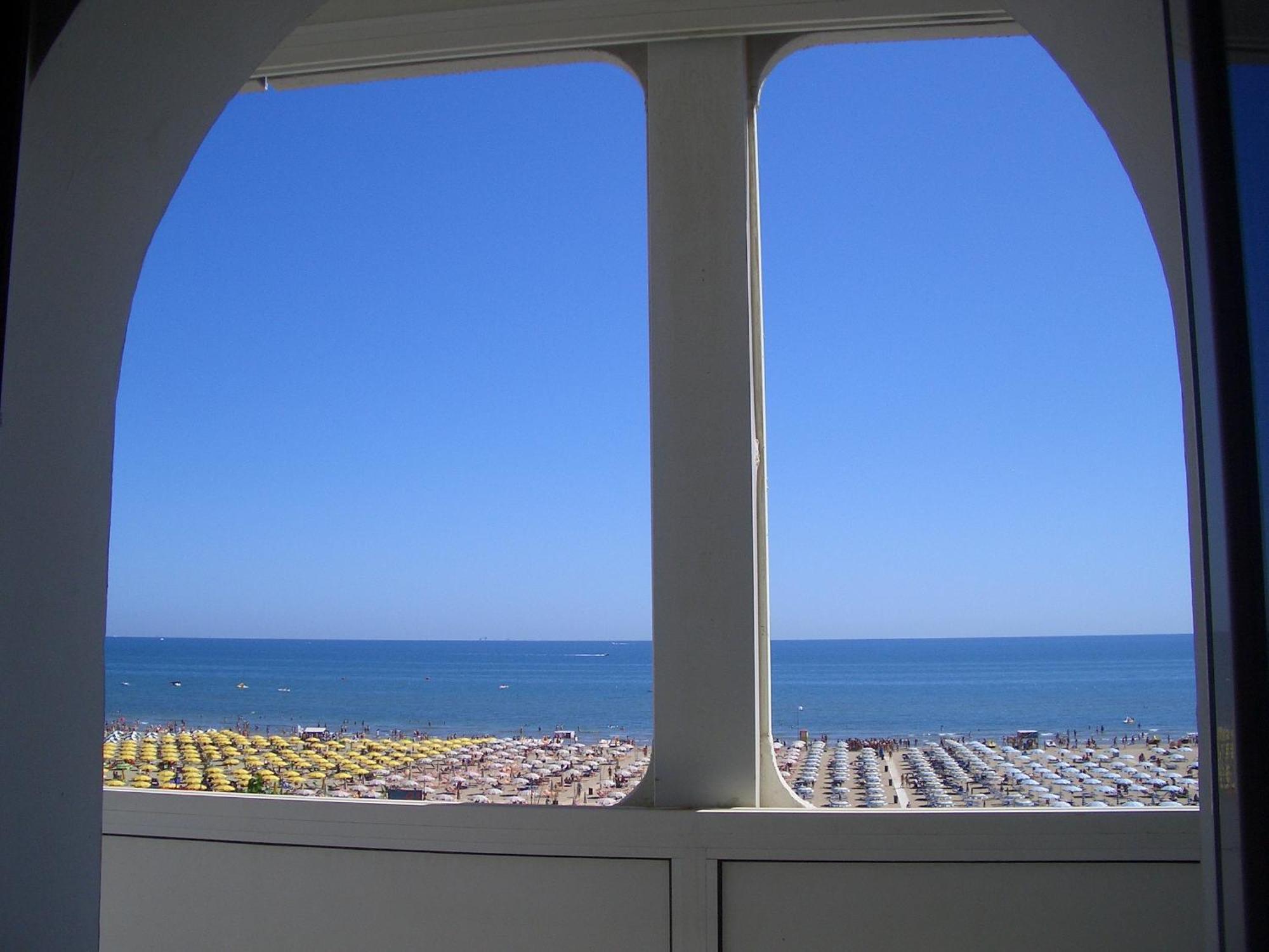 Hotel Spiaggia Marconi 리미니 외부 사진