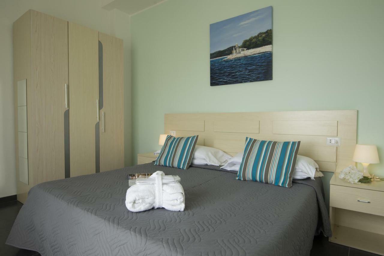 Hotel Spiaggia Marconi 리미니 외부 사진